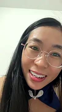 Caihong- - 支持小樱桃买化妆品变美，全裸2分钟