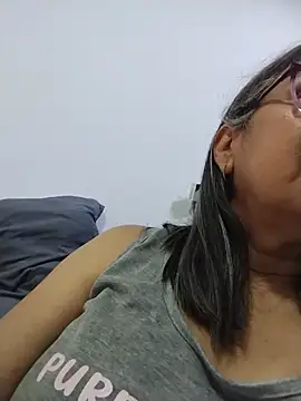 Victoria_wayne - oil tits