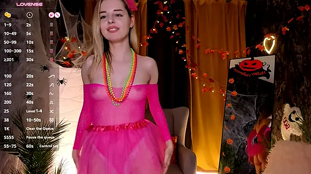 LillianShine - cream on my tits + maassage
