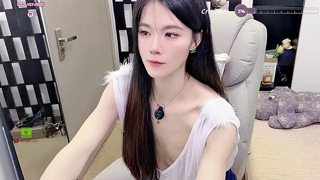 Yueyue-MM - 下空穿丝袜M腿诱惑