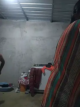 LauraMontaii - CABEZITA DEL DILDO EN LA PUSSY