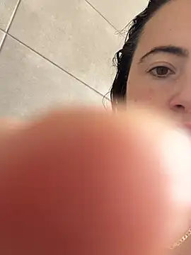Brunette_Milf_MayaX - Show me some love ❤️