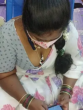 Telugu---___geeta - Show boobs