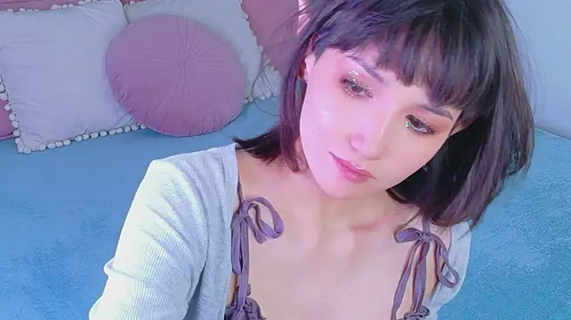 GentleMusee - Show off your panties + butt