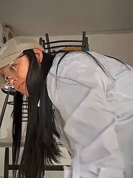 Outdoors-Mia_Khalifa - 2 fingers inside my dirty ass