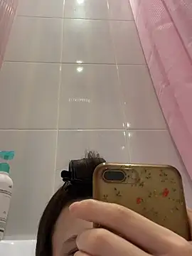 Mia_meeow - take off the top