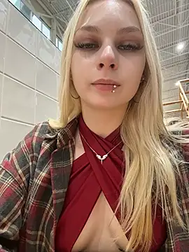 AngelinaTous - I'll show my ass + spank 5 times🍑🍑
