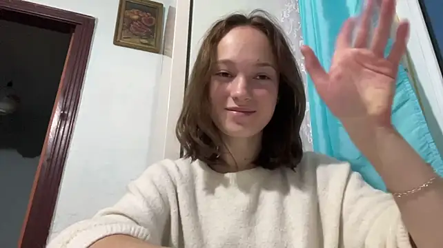 BrittanyLebowitz - Lick lips