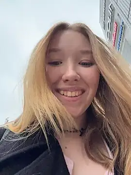 -NaughtyAngel- - MIDDLE FINGER BETWEEN PUSSY LIPS in wc