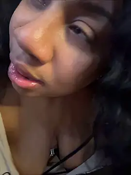 RoxieVoss - Ride The BBC
