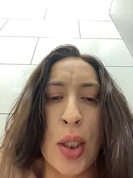 Holly_Play - slide finger+leave naked on store stuff