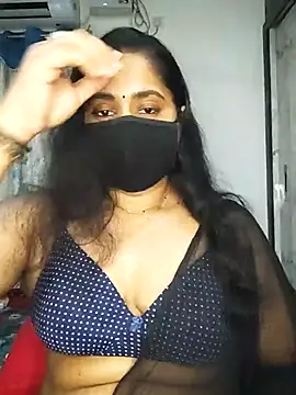 Doly_thebubbly_telugugirl - Boobs oil massage in public..