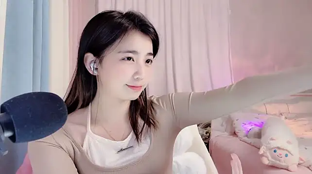 Amy-6668 - 只需要和同样珍视你的人保持联系就可以了