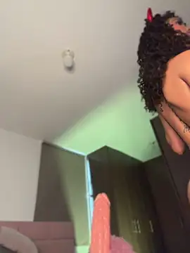 Brithany_bridge - DOMI PUSSY, BIG TSUNAMI