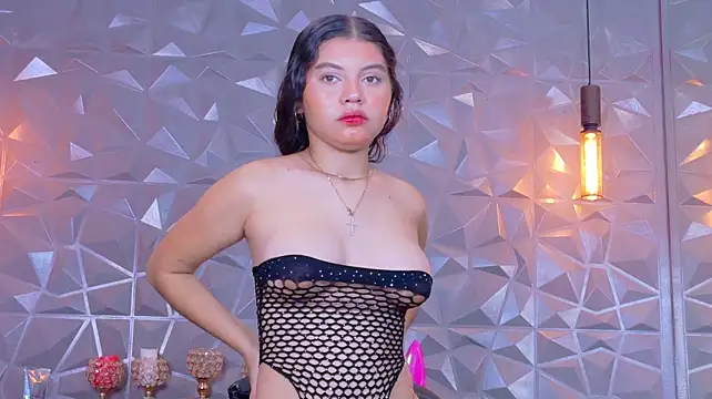 SofiaArsila - open ass for 5 minutes