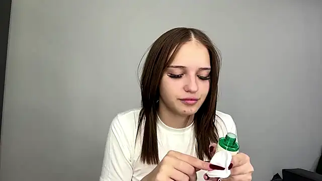 AngellaOlano - Spank my little butt x5