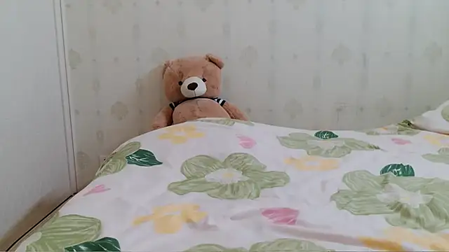 Emgirl-00 - 请1赐我一点好运吧 上空乳液揉胸