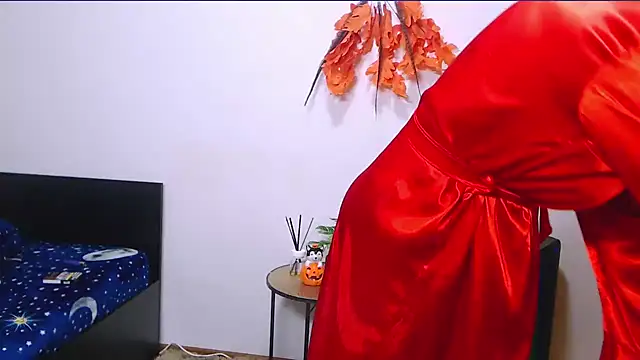 Evadesirex46 - Sexy strip!