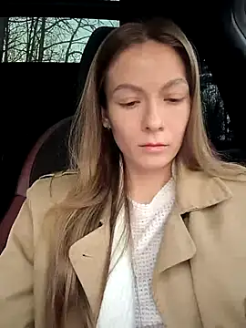 CompactBaby - show panties