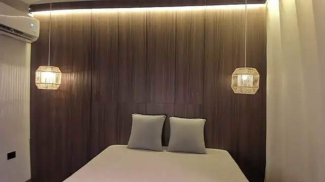 Ana_beckett - FINGER IN MY ASS X20 SPANK😈🍑