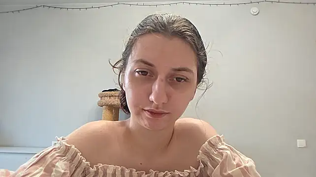 ChrystalAlma - flesh ass 😘