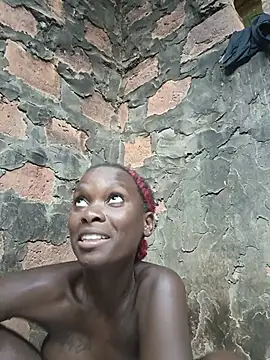 Pretty_Barbie0 - Fart for daddy