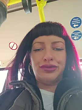 U_prolazu - SQUIRT IN PUBLIC