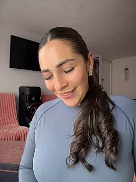 Luna_lgomez_ - show pussy