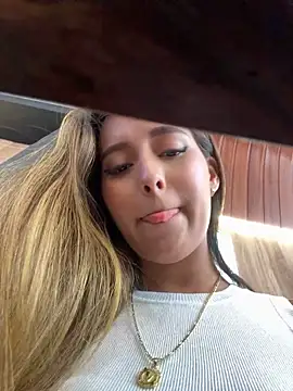 Valeria-escobar - FUCK ME SO HARD + MOAN IN PUBLIC🔥💦