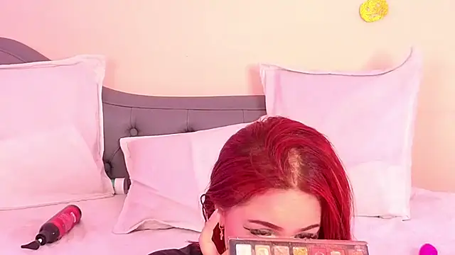 Victoriazans - Plug anal+fake semen