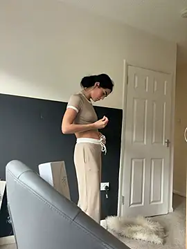 FlirtyFoxyxx - Pussy play
