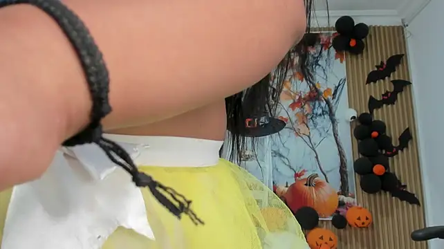 Lili_16