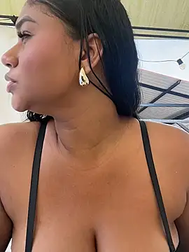 NayTorres - LUSH INSIDE MY ASS IN PUBLIC