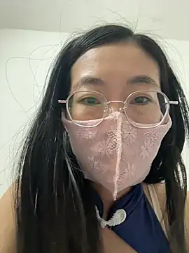 Caihong- - 支持小樱桃买化妆品变美，全裸2分钟