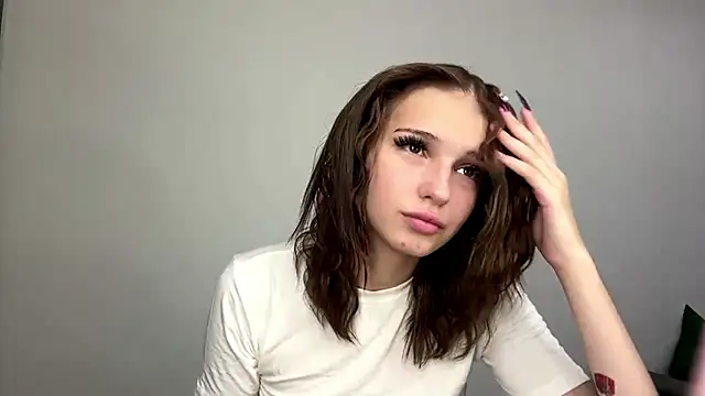 AngellaOlano - Spank my little butt x5