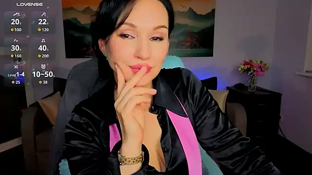 Sofia_Ford - take off jacket