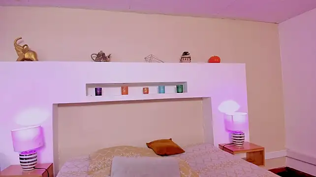 Sofi_Gale - Open pussy play clit😈