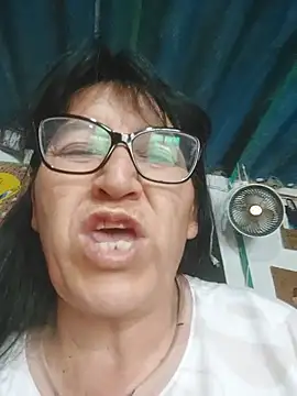 Clarita_01 - Mostrar coño y culo😍😍😍😍