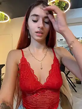 VixenRosse - Topless tease 5 min