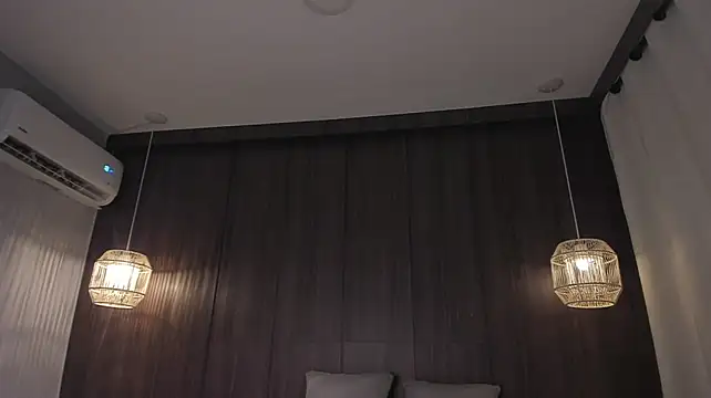 Ana_beckett - FINGER IN MY ASS X20 SPANK😈🍑