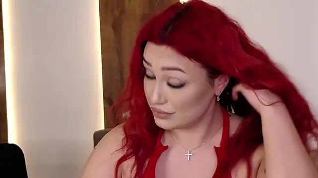 EmyHilton - 🥵💥Boobs teasing topless 💥🥵