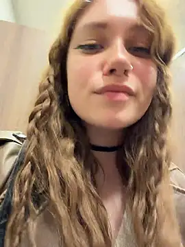 Lucy-joy - FINGERING MY HOT PUSSY PLZ