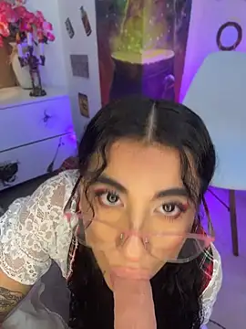AngelinaDuvall - Doggy style BJ