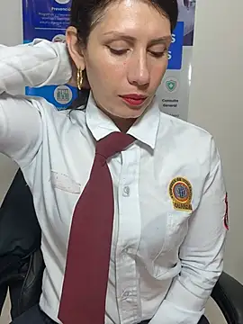 Alysson-- - DINAMITE MY PUSSY VIBES IN PUBLIC 💦💦