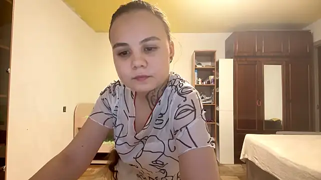 AlaynaSouthmayd - Stand up and show off your outfit + 360^