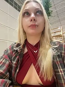 AngelinaTous