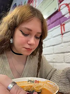 Lucy-joy - FINGERING MY HOT PUSSY PLZ