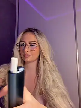 Mollyxxx - Cum&fuck dildo(LT get whatsap or control