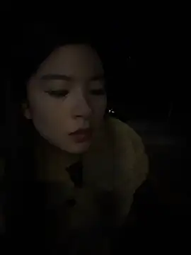 MS-520 - 两个妹妹亲一口