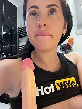 EllaXNoir - Playing Soapy Pussy🫧🫧💦